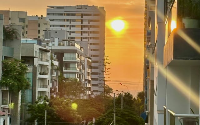 Quarto King elegante com casa de banho privativa - a pé para o oceano e para o Kennedy Park - Foto 4
