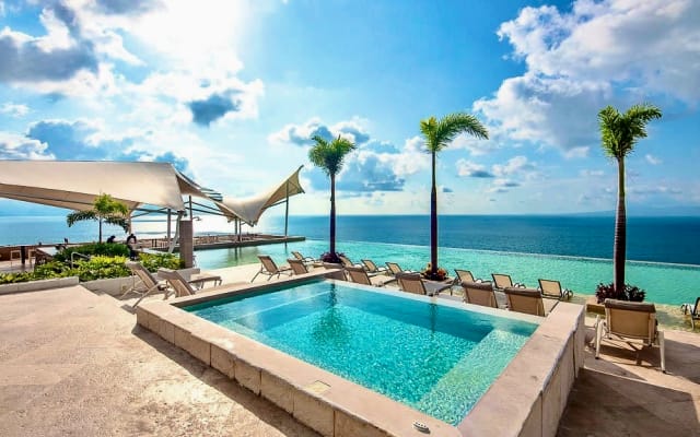 Oceanfront Indah Condo | Schlafplätze 10 | Sonnenuntergänge