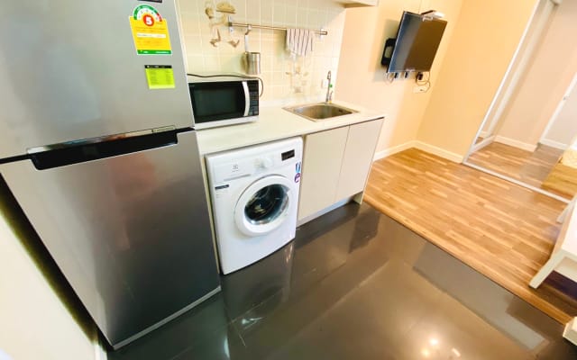 Schönes Apartment, toller und aufgeschlossener Gastgeber. Kostenlose...