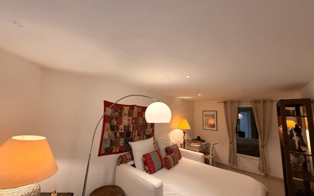 Blick auf St-Tropez - Private Pool-Villa - LGBTQ-geführt - Ruhiger Luxus - Foto 14