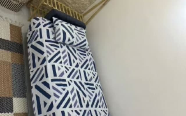 Apartamento central, novo e limpo. Perto do mar, dos centros...