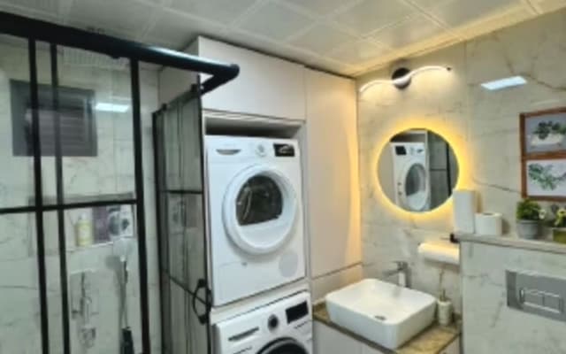 Apartamento central, novo e limpo. Perto do mar, dos centros...