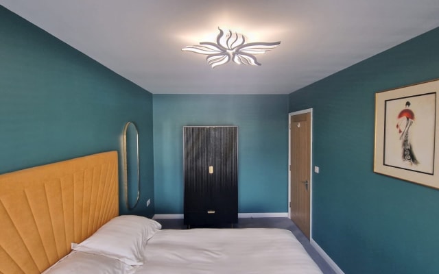 Quarto duplo contemporâneo junto à costa