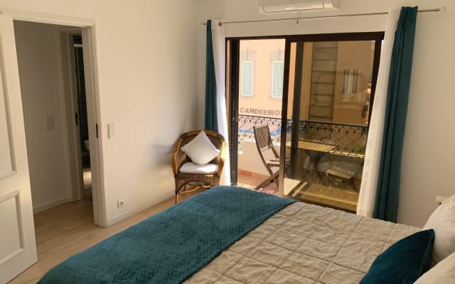 Schönes renoviertes Appartement im historischen Stadtzentrum - Foto 4