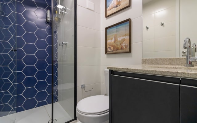 Marcos's listing on misterb&b - Bathroom. Electric shower.
