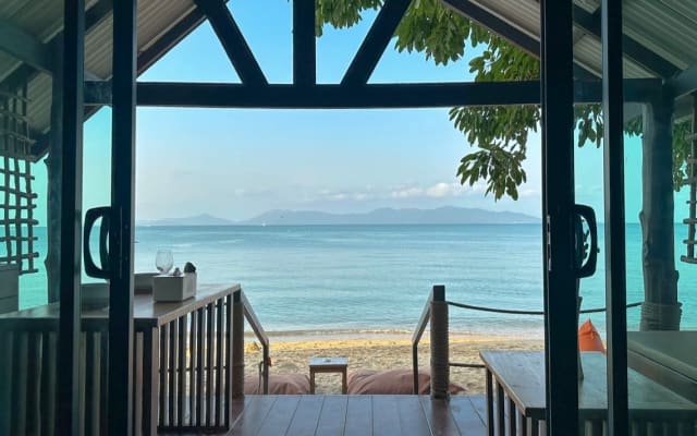 Cosy Beachfront Bungalow