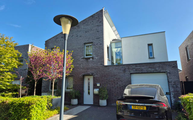 Fresh room in Geleen, close to cities of: Maastricht, Aachen, Roermond