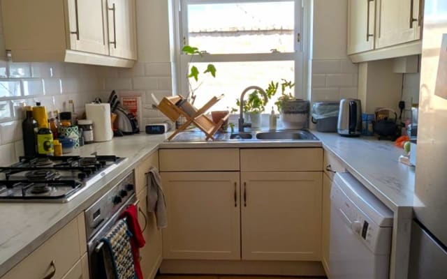 Putney: Doppelzimmer in Gartenwohnung, nahe dem Fluss - Foto 8
