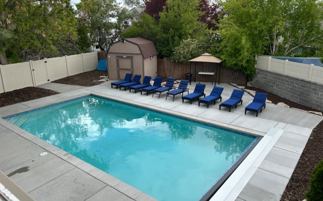 Privates Schlafzimmer (Hauptgeschoss) mit Pool und Whirlpool - Foto 13