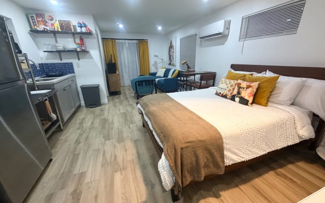 Welcome to the cottage! Spacious, clean, quiet and all to yourself.  - Picture 2