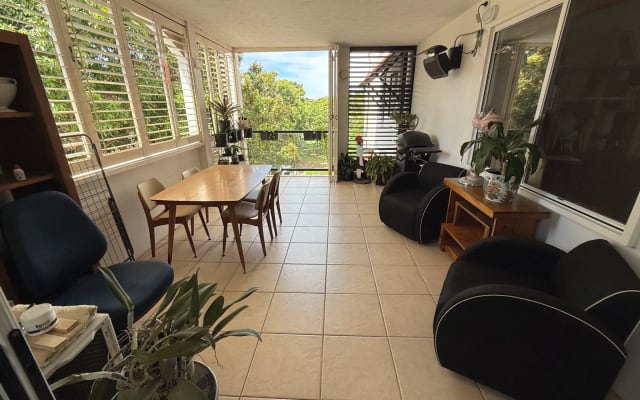 Camera privata e bagno proprio con vista sullo splendido New Farm Park