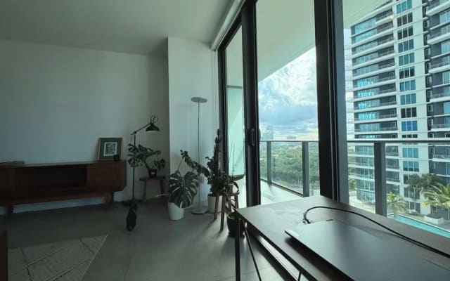 Sleek Brickell Apartment in Luxury Building  - Picture 7