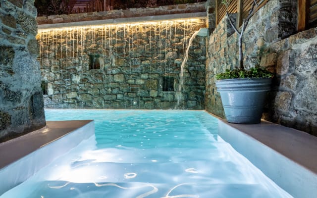 Suite Deluxe con piscina privata all'aperto