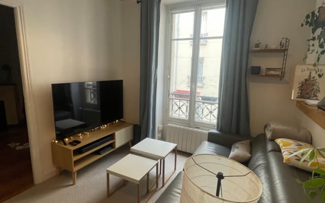Sofa Bed in Paris Nation area