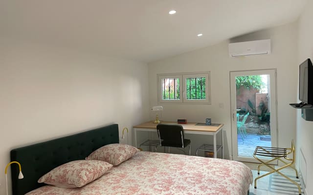 "Les jours heureux" Èze-sur-mer Belle chambre à côté de la plage d'Èze