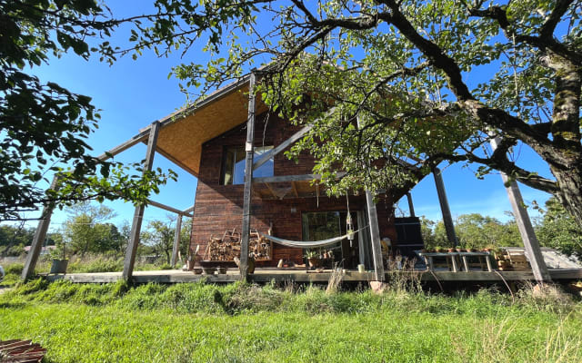 Maison bioclimatique dans la nature. 10 minutes du centre ville.