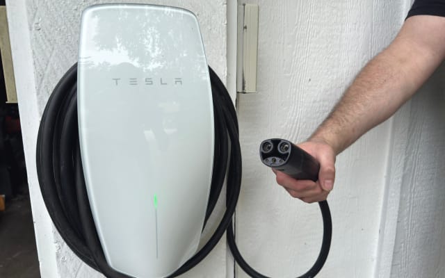 Suite privada en Overland Park con carga para vehículos eléctricos