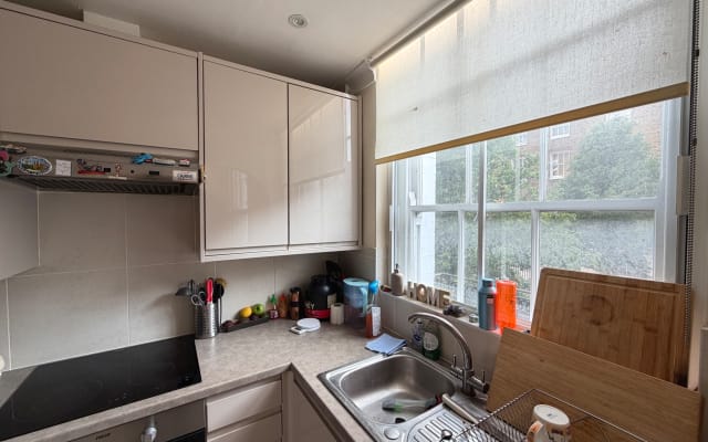 Central Marylebone 1-Bed Near Baker Street Tube