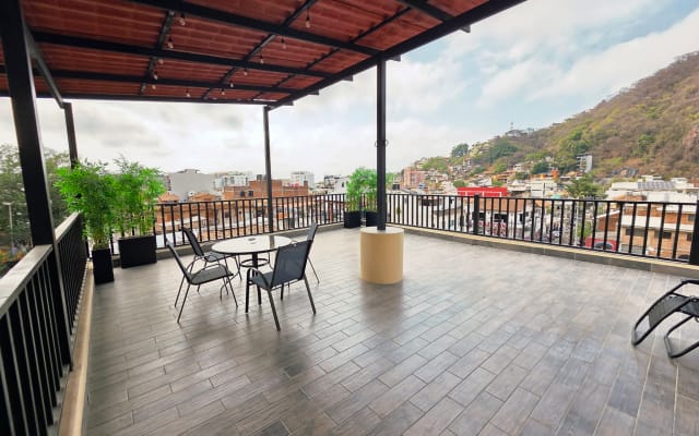 Stolzes Zimmer in der Zona Romántica mit Blick auf die Dachterrasse