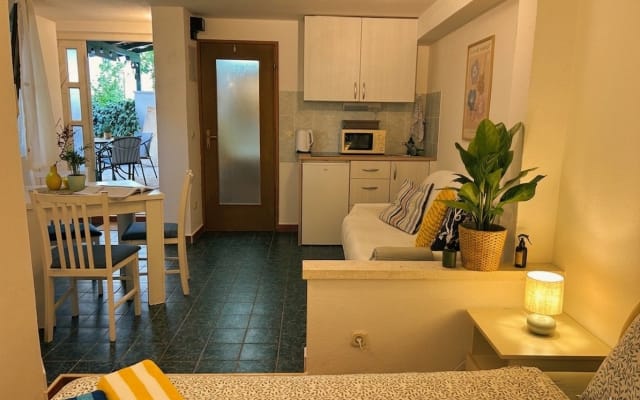 Appartement mignon et confortable Jardin