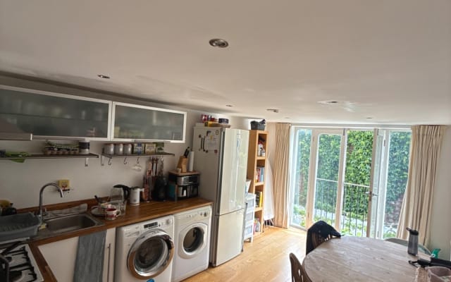 Preciosa habitación doble en Clapham Norte piso luminoso disponible...