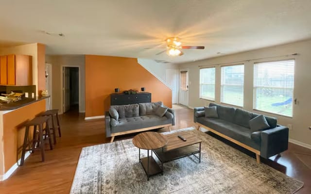 Cozy Private Room in Friendly Home with Shared Bath