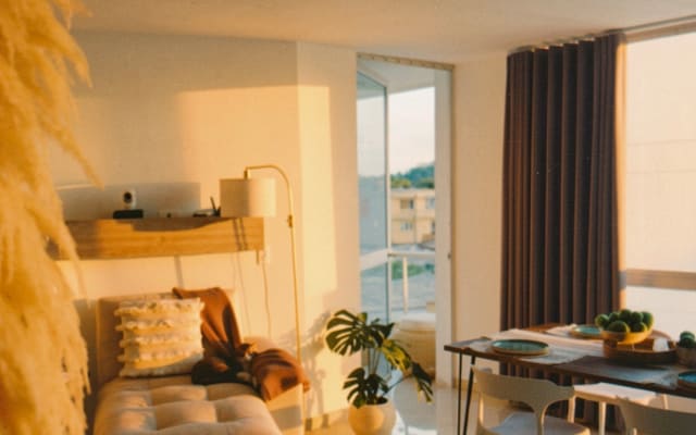 Habitación acogedora y luminosa + balcón | cerca de los baños termales 