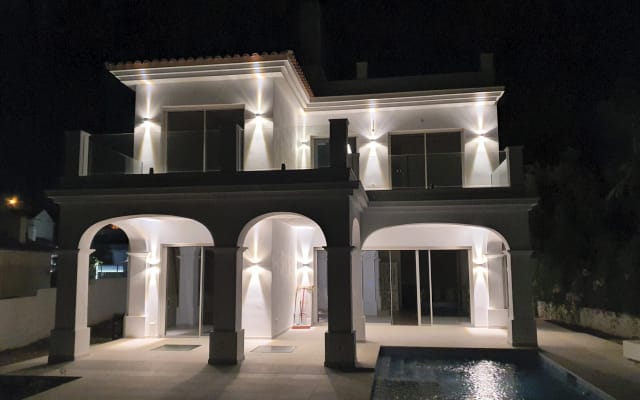 Luxury Ensuite Room in Villa w/ Pool - Walk to Cabopino Beach - Picture 4