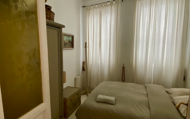 Geräumiges Zimmer im Zentrum von Madrid