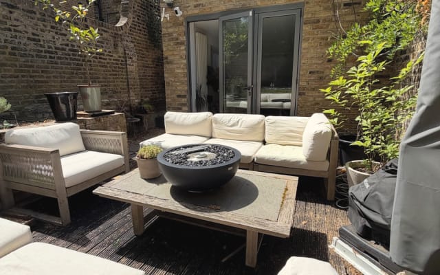 Garden Flat in Camberwell, July and August only.