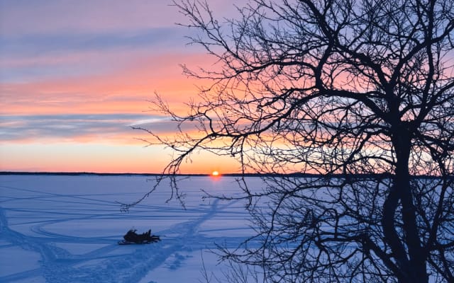 Adventure, peace, midnight sun, space. Finns lifestyle in Lapland. - Picture 14