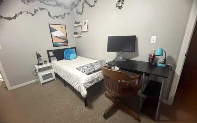 "Minimalist and hospitable"
