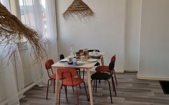 L'annuncio di Denis-Jo su misterb&b - sala da pranzo in veranda
