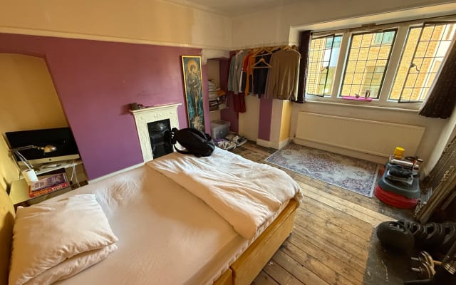 Danny’s Pink Room & Angel Quarters Next to the BT Tower & Gay Soho