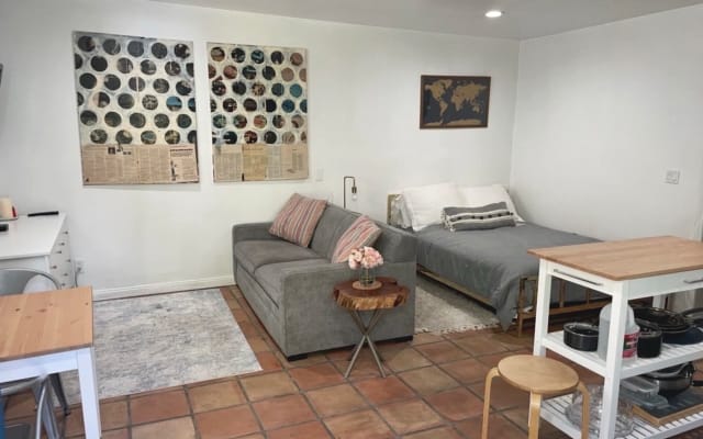 Spacious Guesthouse in West Hollywood