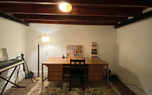 Chambre loft confortable dans un bâtiment historique situé au centre...