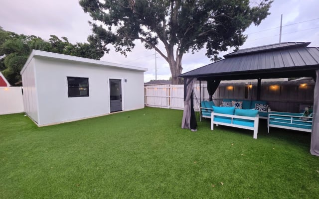Brand new detached Casita in private, secluded yard
