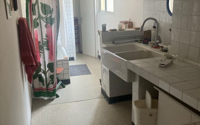 Rooms in loft in old town center. Garden and Garonne view.