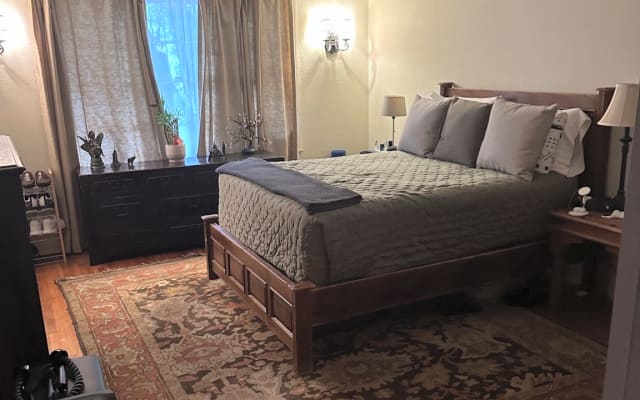Jons Inserat auf misterb&b - Gäste-BR 1 im Erdgeschoss