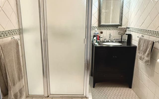 Privatzimmer in bester Lage in West Hollywood verfügbar. - Foto 11