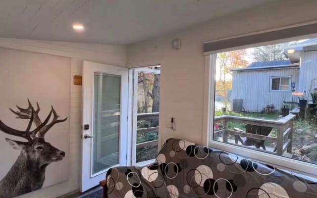 Casa de campo pequena em Kawartha Lakes