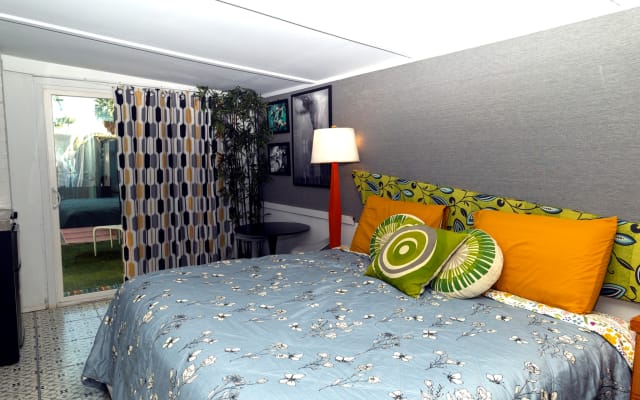 Suite com kitchenette, pátio privado, aceita animais de estimação...