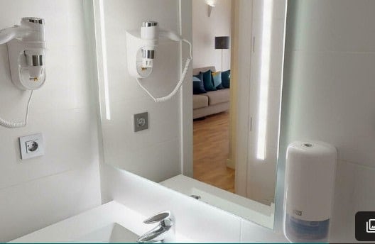 Camera con bagno privato