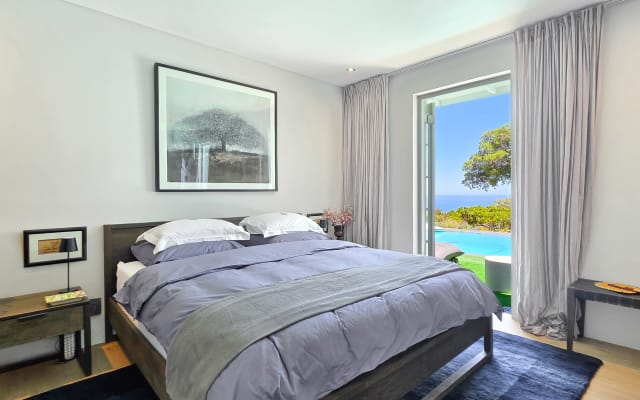 Annonce de Aleksander sur misterb&b - Chambre avec vue sur la mer