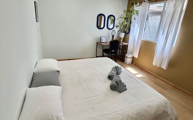 Appartement neuf et spacieux avec chambre privée