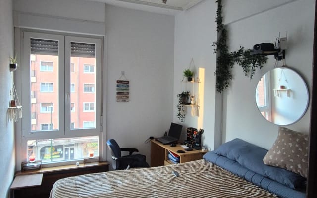 Habitación moderna, impecable y con todo listo para disfrutar.