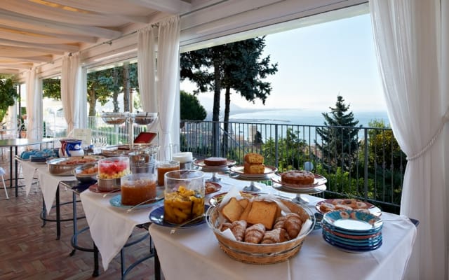 Boutique Hotel LGBTQ+ friendly con vista sul mare di Salerno