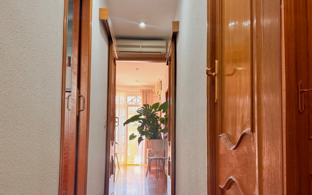 Acogedora habitación en un apartamento con vistas a la Sagrada Família
