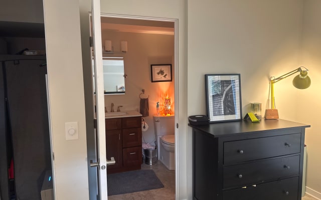 Privates Schlafzimmer & privates Bad, in gepflegtem Reihenhaus in der...