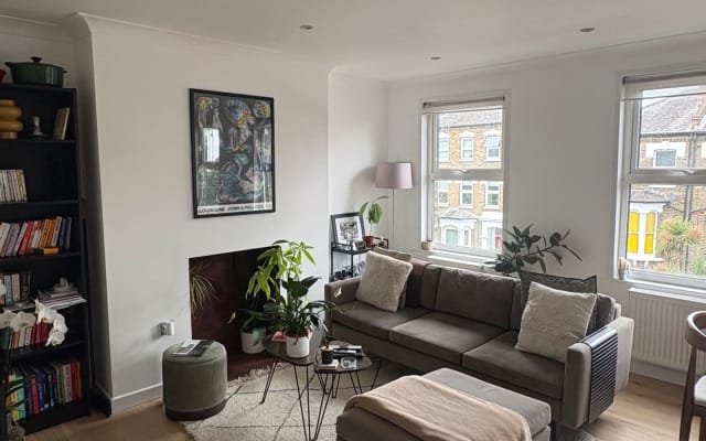 Cozy and peaceful room in North London.